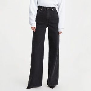Levi’s rib cage wide leg black jeans plus size